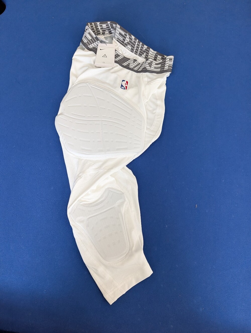 Large Or XL Nike Pro NBA Hyperstrong 3/4 Padded Basketball Tights 881963-100